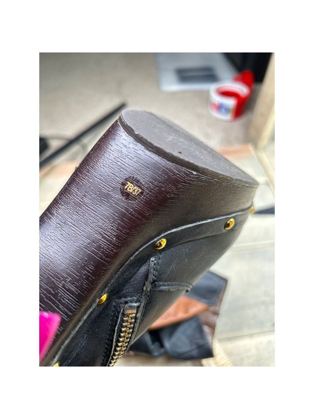 US7 BCBG Generation Leather OUTER High Fall Boots Black Brown - flawed interior - Picture 11 of 11